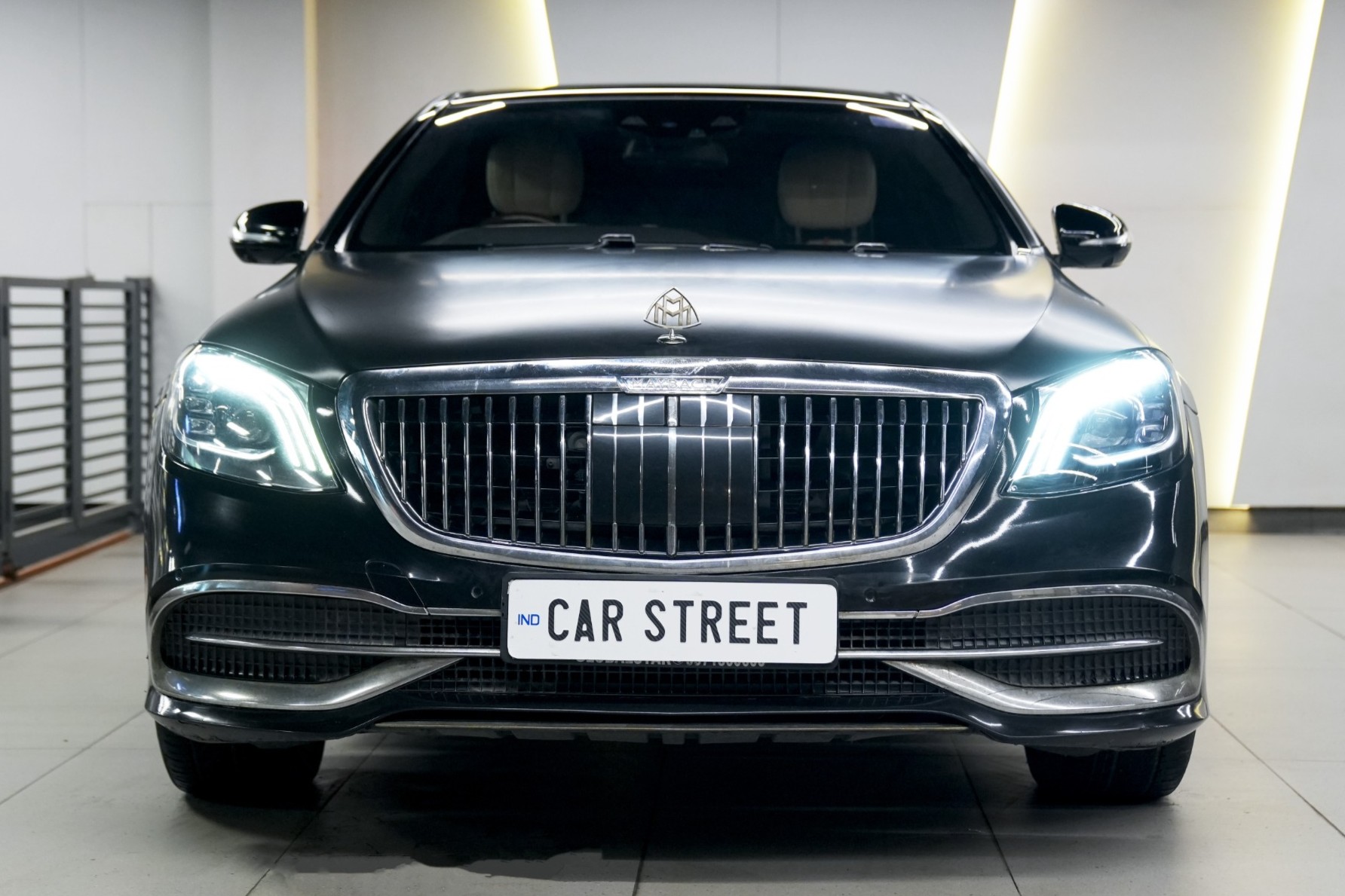 Mercedes-Benz S500 Maybach converted 560